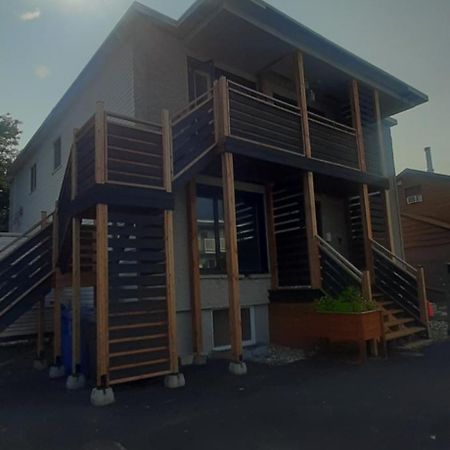 魁北克微笑科奈克斯国际站旅馆住宿加早餐旅馆 外观 照片